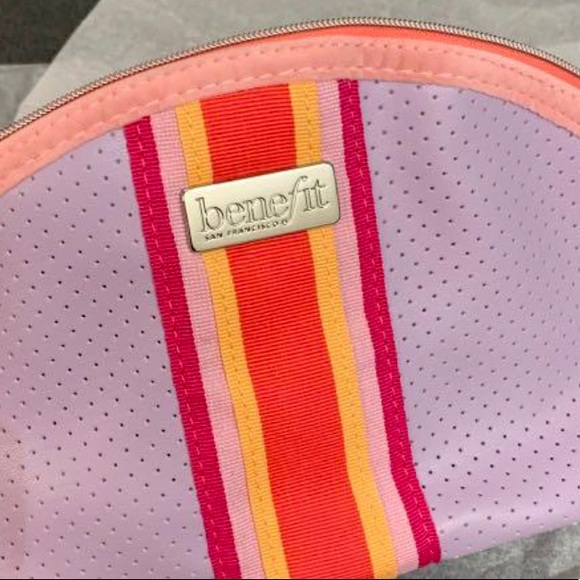 Benefit Limited-edition Cosmetics Bag - Picture 3 of 9